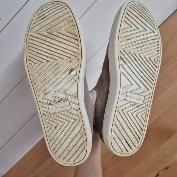 Lucky brand Womens Faux Fur-Lined Suede Slip-On Ankle Boots Size 8.5M - Picture 8 of 9